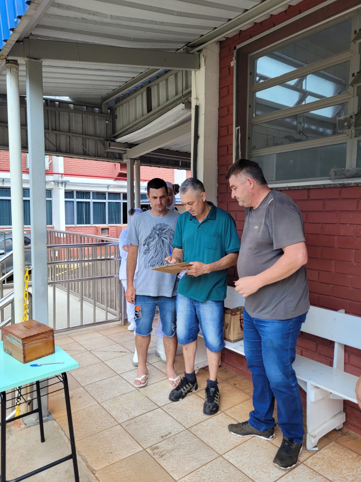 Sitiex realiza votação com trabalhadores/as do frigorífico Aurora 